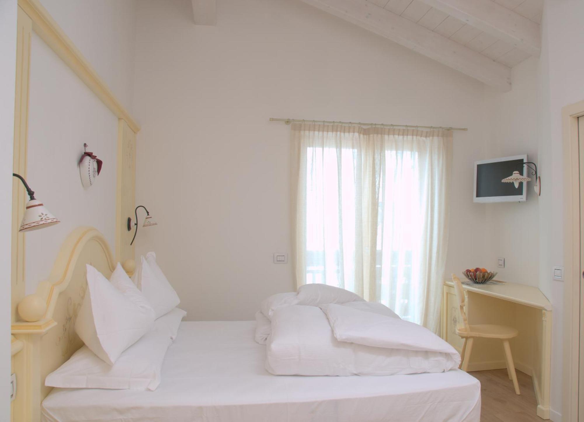 Relais Fior Di Bosco Lejlighedshotel Folgaria Eksteriør billede